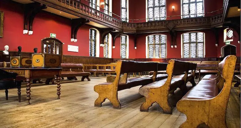 Oxford debate hall By Barker Evans